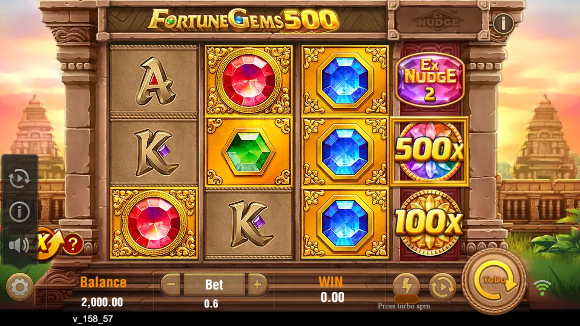 Fortune Gems 500 main screen with primary grid and special fourth reel